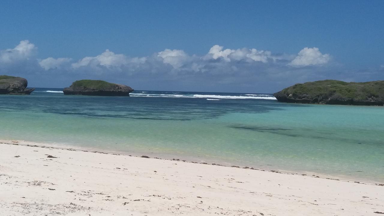 Nyumba Ya Afrika Acomodação com café da manhã Watamu Exterior foto