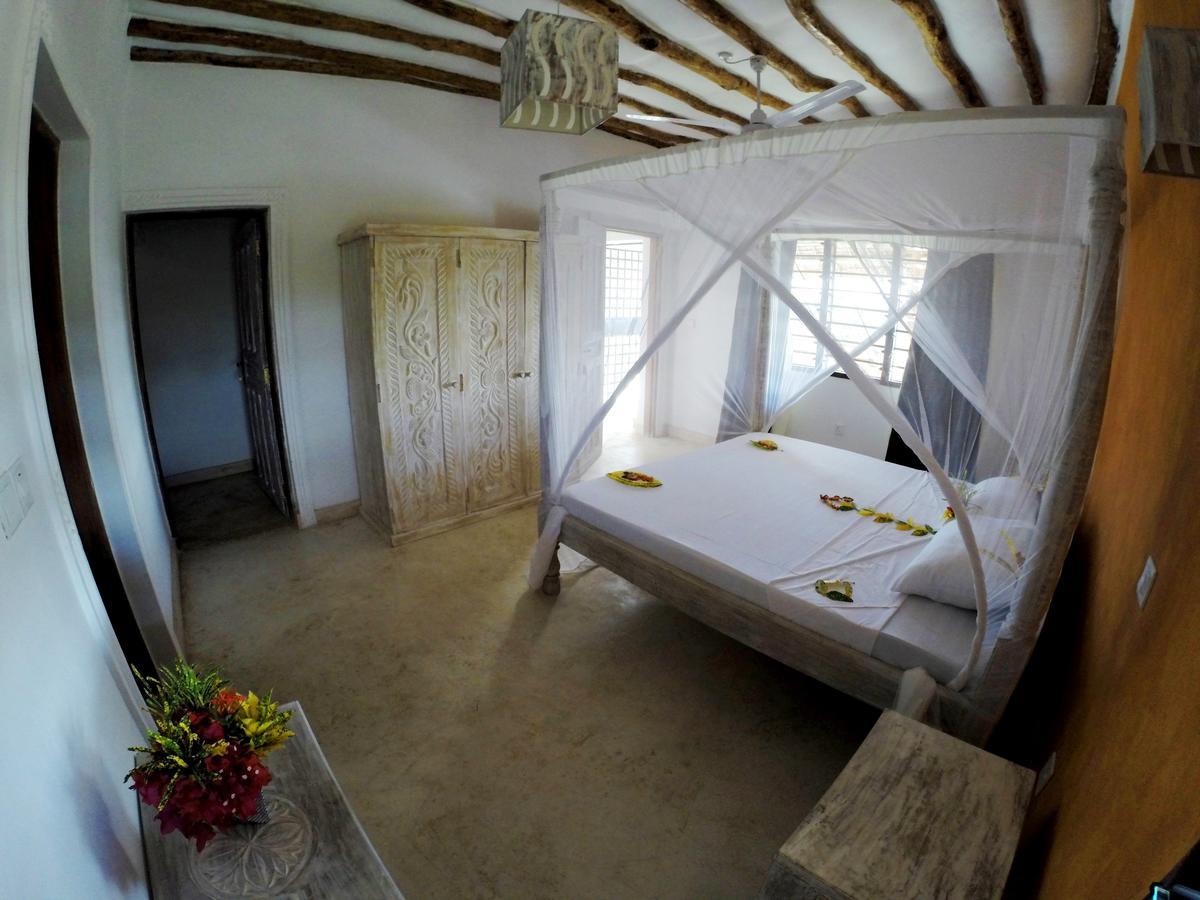 Nyumba Ya Afrika Acomodação com café da manhã Watamu Exterior foto