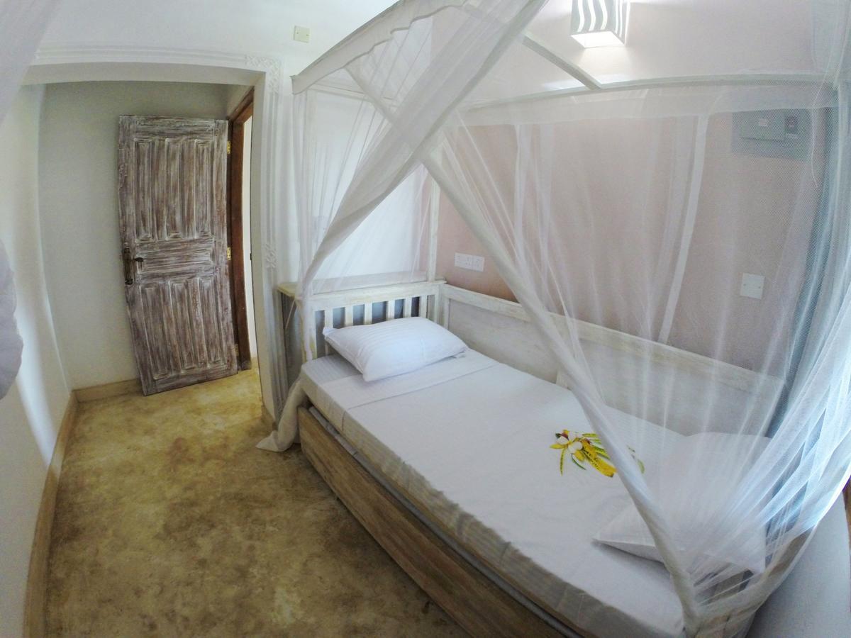 Nyumba Ya Afrika Acomodação com café da manhã Watamu Exterior foto