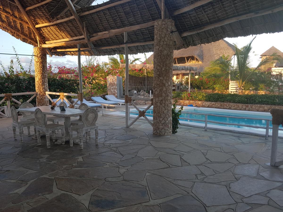 Nyumba Ya Afrika Acomodação com café da manhã Watamu Exterior foto
