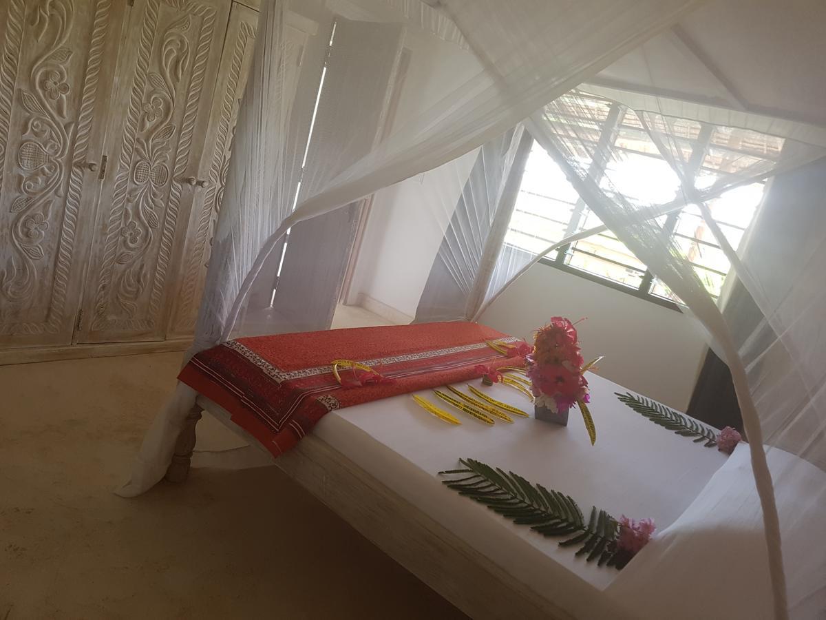 Nyumba Ya Afrika Acomodação com café da manhã Watamu Exterior foto