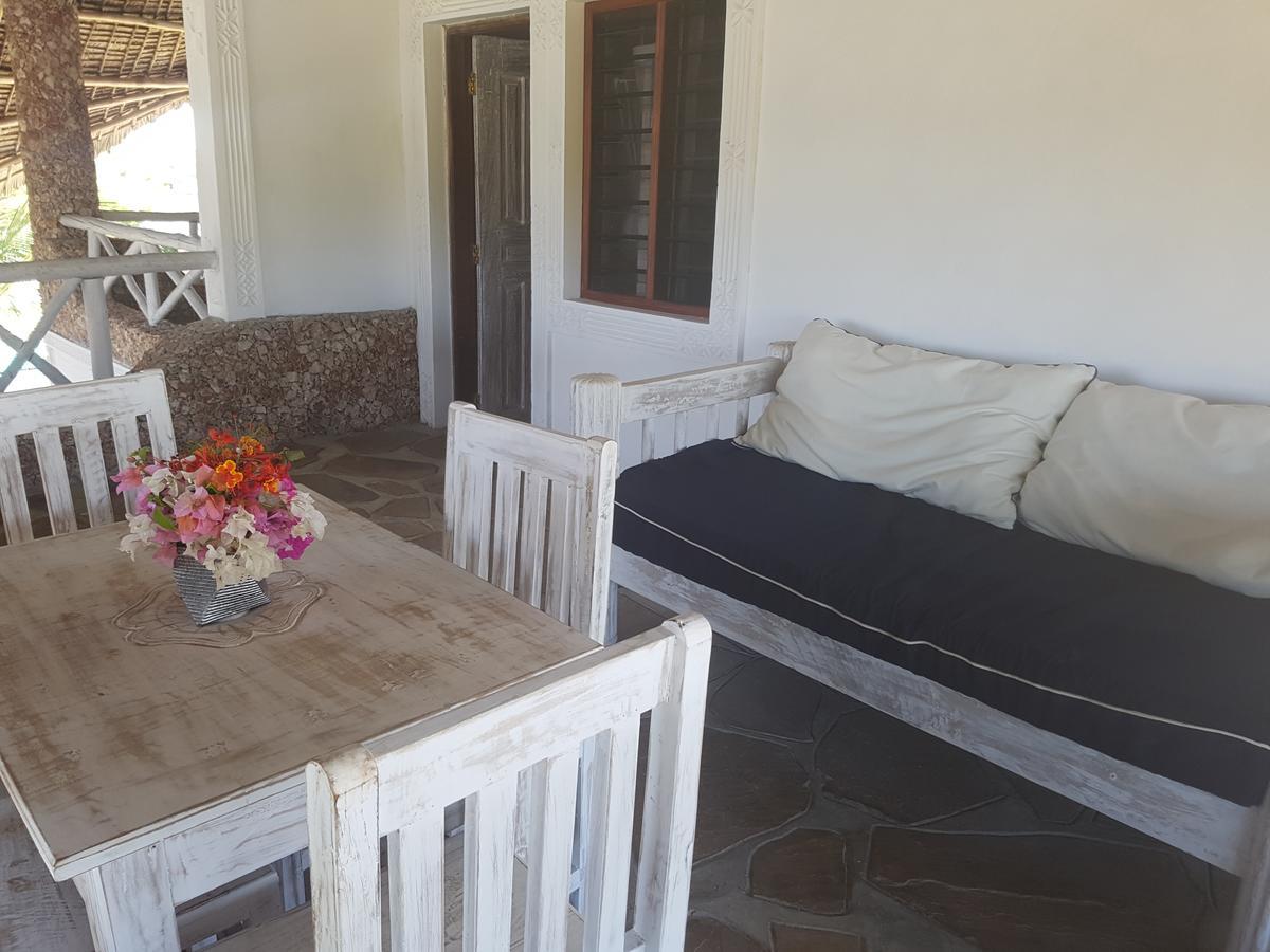 Nyumba Ya Afrika Acomodação com café da manhã Watamu Exterior foto